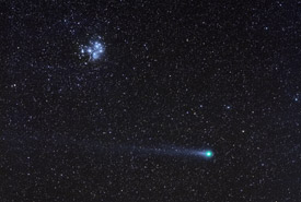 Comet C/2014 Q2 Lovejoy and Seven Sisters